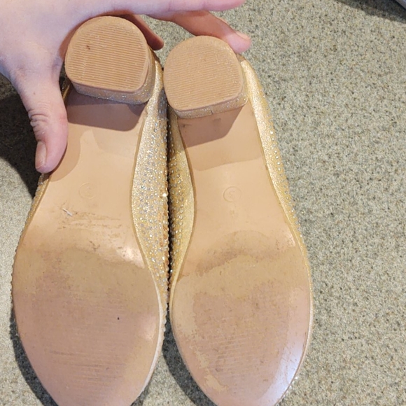 Girl size 3 dress shoes worn twice - Picture 4 of 5